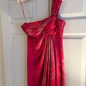 Elegant Pink One-Shoulder Evening gown